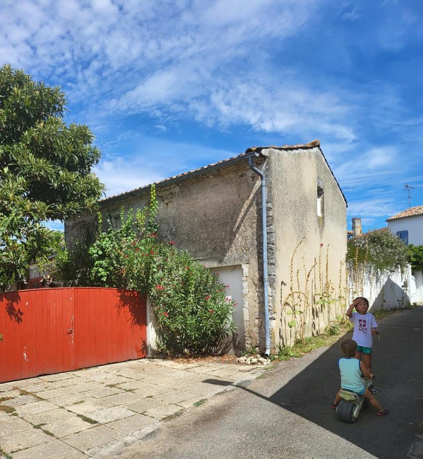 La Maison Rouge Paisible Maison De Pays Saujon Exterior foto